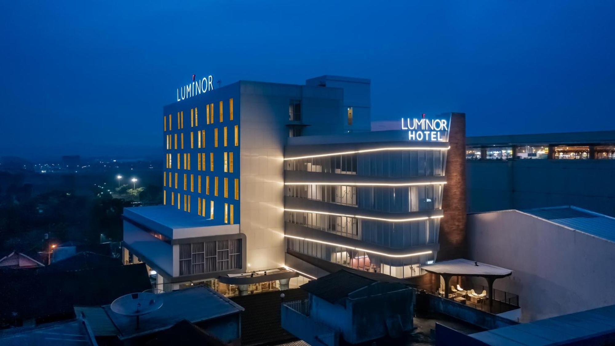Luminor Hotel Purwokerto By Wh Екстер'єр фото