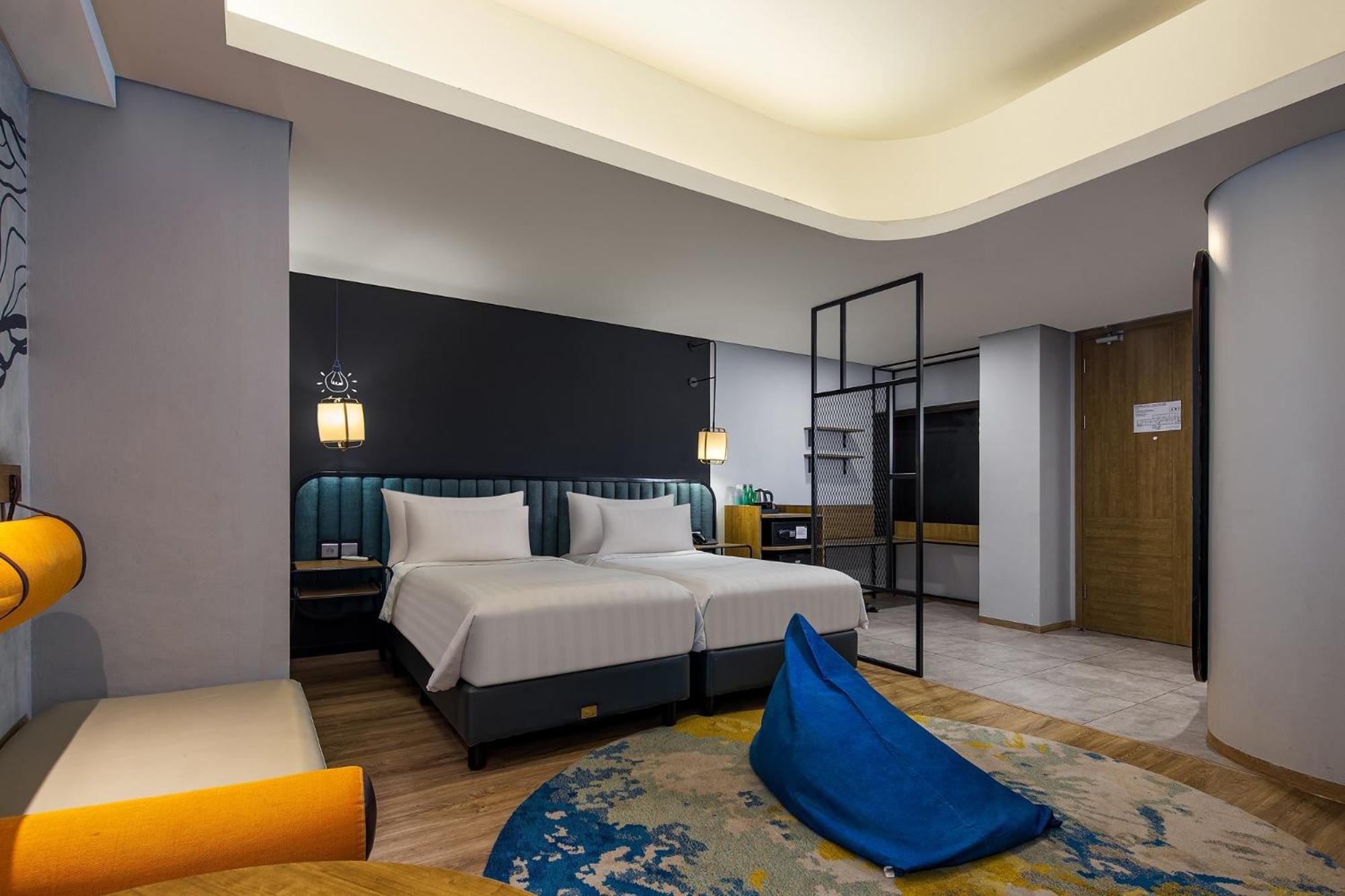 Luminor Hotel Purwokerto By Wh Екстер'єр фото