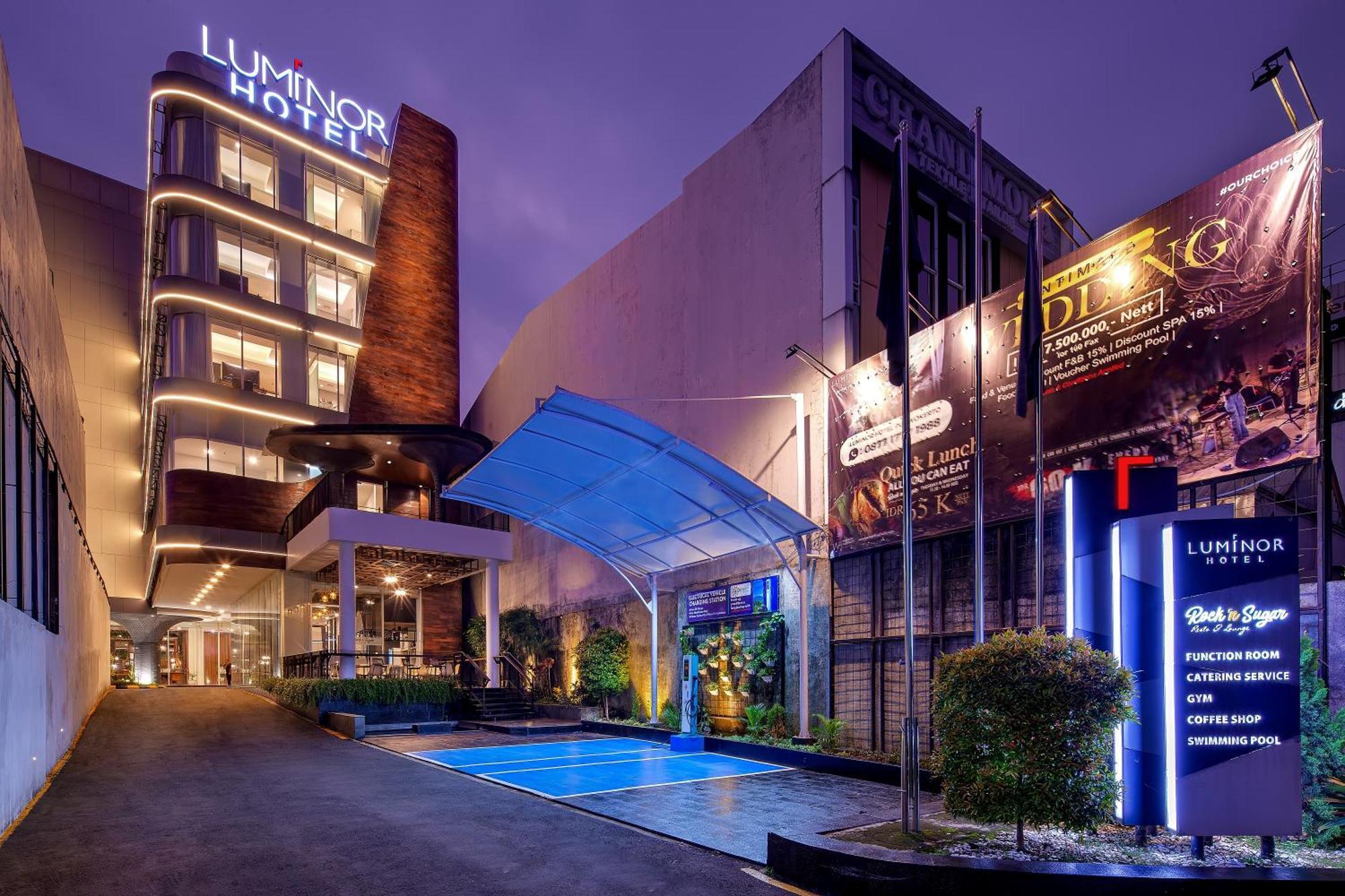 Luminor Hotel Purwokerto By Wh Екстер'єр фото